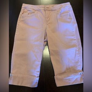 Gloria Vanderbilt Capri shorts size 12p